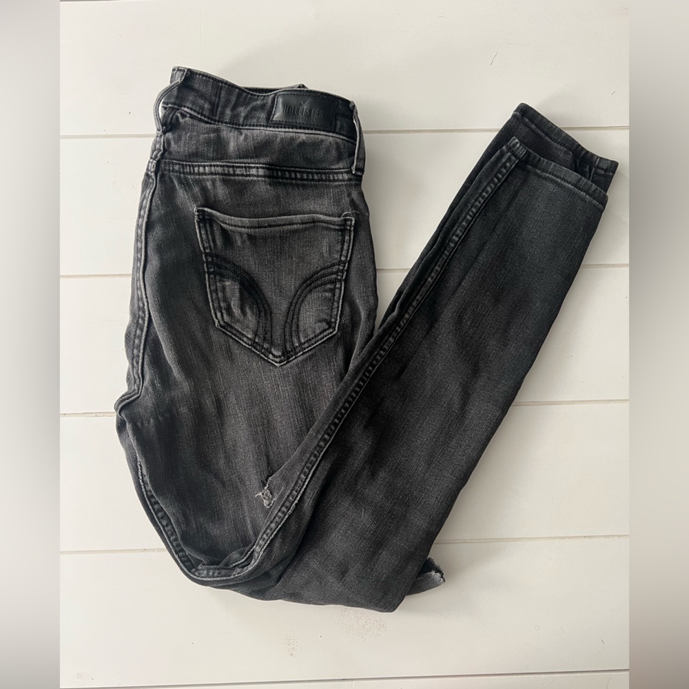 Black Hollister Skinny Jeans!